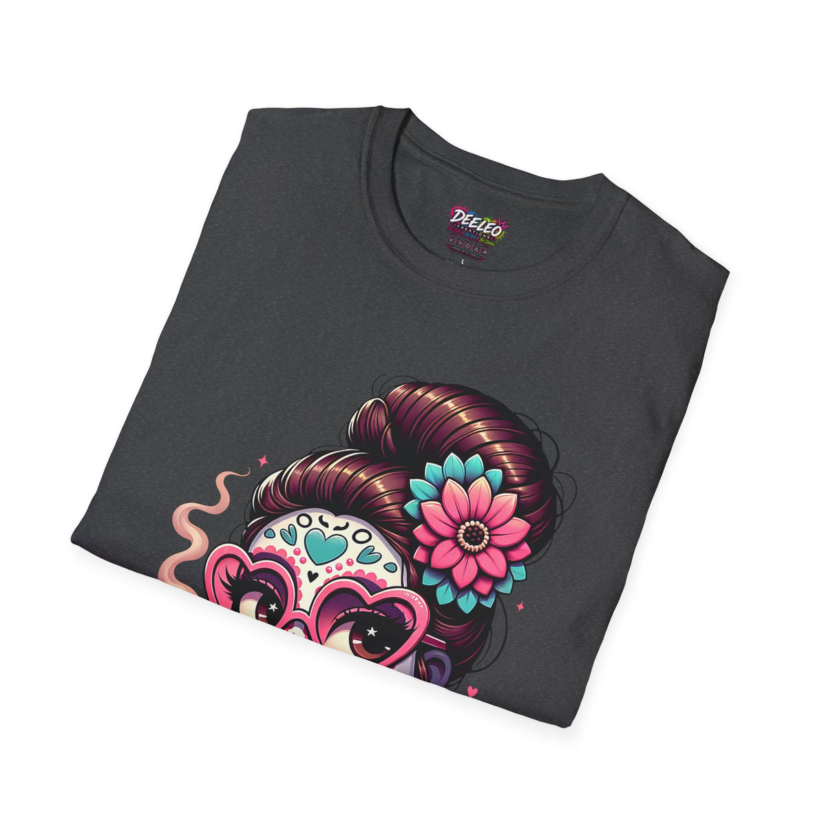 La Chismosa sugar skull T-Shirt | Day of the Dead diva, heart sunglasses